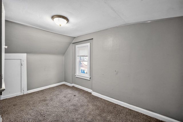 5238 N 49th STREET, Milwaukee, WI 53218