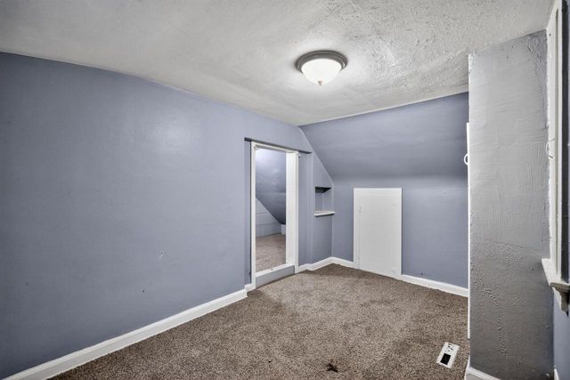 5238 N 49th STREET, Milwaukee, WI 53218