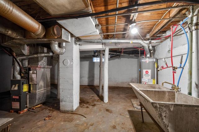 5238 N 49th STREET, Milwaukee, WI 53218