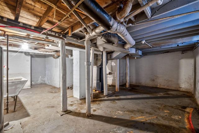 5238 N 49th STREET, Milwaukee, WI 53218