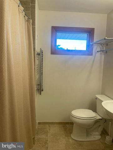 419 W AREBA AVE, Hershey, PA 17033