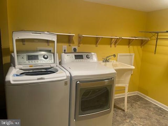 419 W AREBA AVE, Hershey, PA 17033