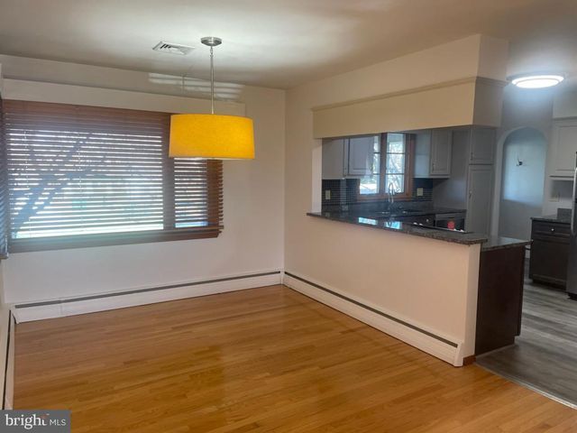 419 W AREBA AVE, Hershey, PA 17033