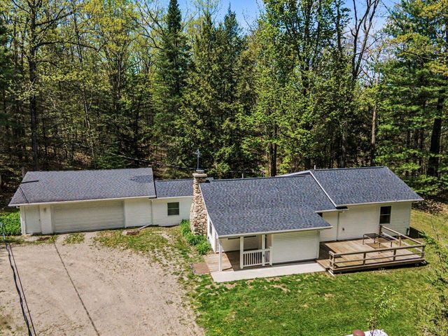 5950 Mark Drive, Plainfield Twp, MI 48739