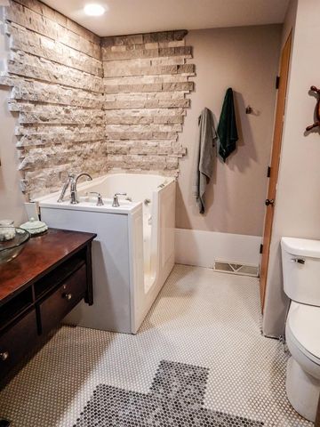 441 WASHINGTON STREET, Oconto, WI 54153