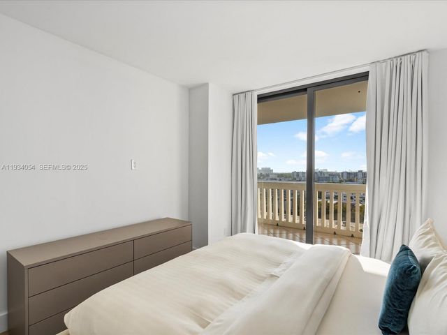 2000 Island Blvd 903, Aventura, FL 33160