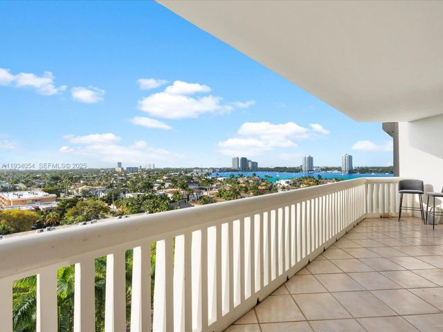 2000 Island Blvd 903, Aventura, FL 33160