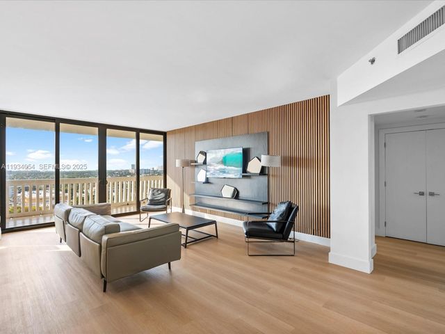 2000 Island Blvd 903, Aventura, FL 33160