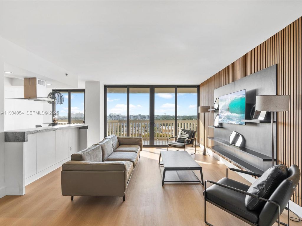 2000 Island Blvd 903, Aventura, FL 33160