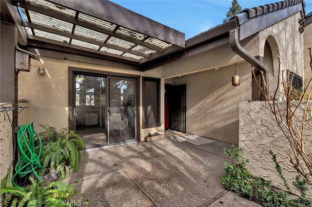 17 Sierra Lakeside, Chico, CA 95928