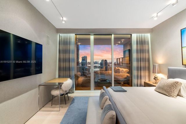 50 S Pointe Dr 2703, Miami Beach, FL 33139