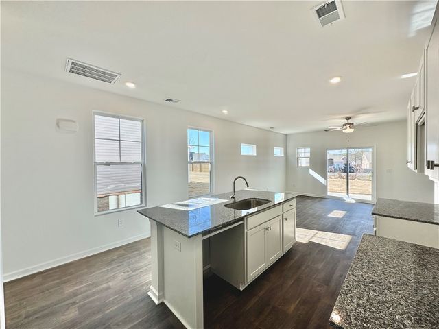563 Seaborn Circle, Pendleton, SC 29670