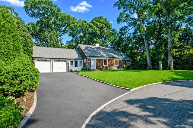 188 Hallock Street, Riverhead, NY 11901