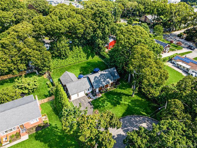 188 Hallock Street, Riverhead, NY 11901