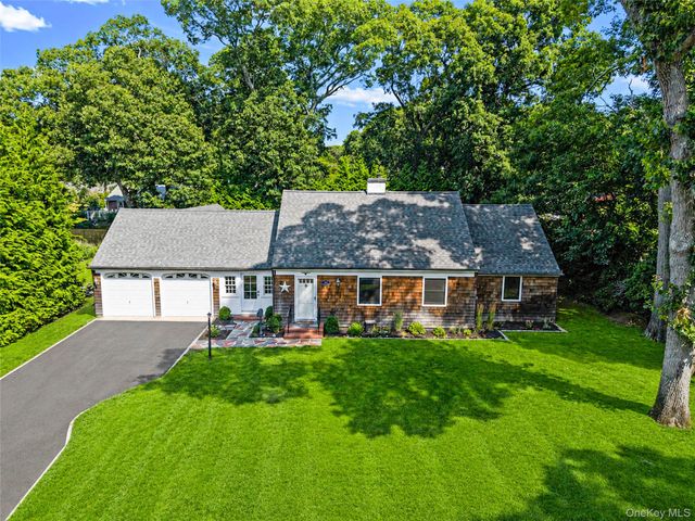 188 Hallock Street, Riverhead, NY 11901