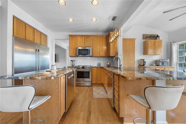 777 Duck Holw, Victor, NY 14564