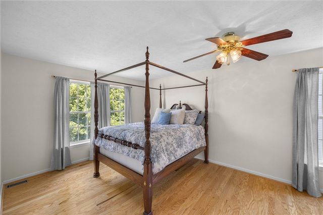 777 Duck Holw, Victor, NY 14564