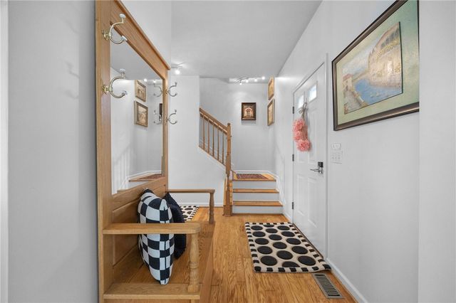 777 Duck Holw, Victor, NY 14564