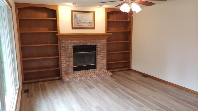 4422 Palm Avenue, Des Moines, IA 50310