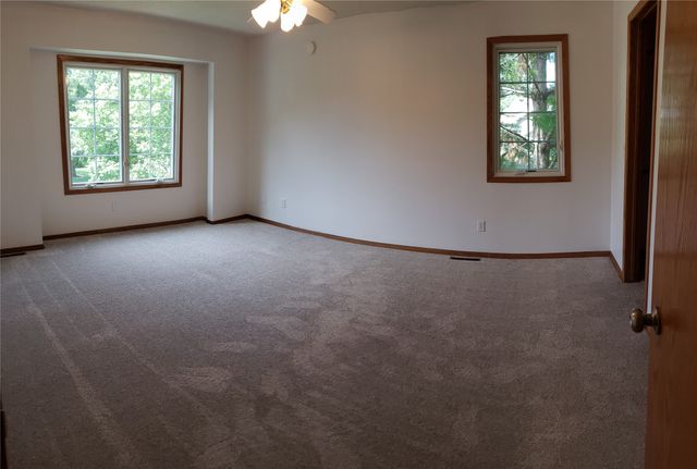 4422 Palm Avenue, Des Moines, IA 50310