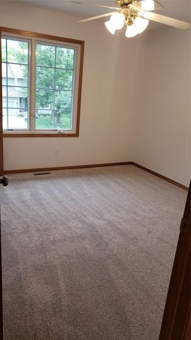 4422 Palm Avenue, Des Moines, IA 50310