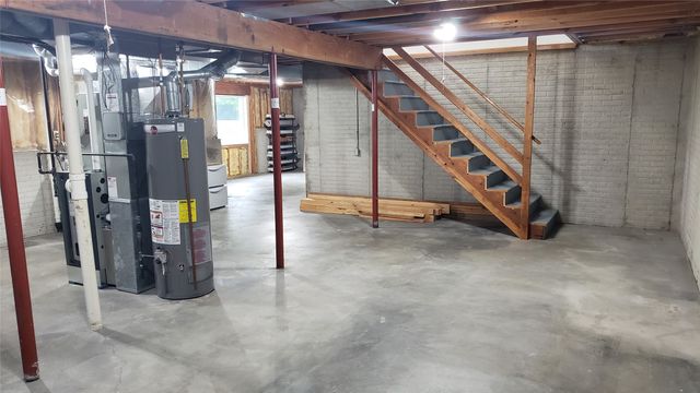 4422 Palm Avenue, Des Moines, IA 50310