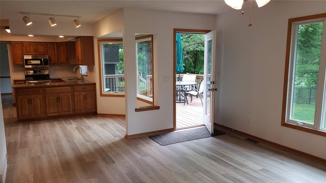 4422 Palm Avenue, Des Moines, IA 50310