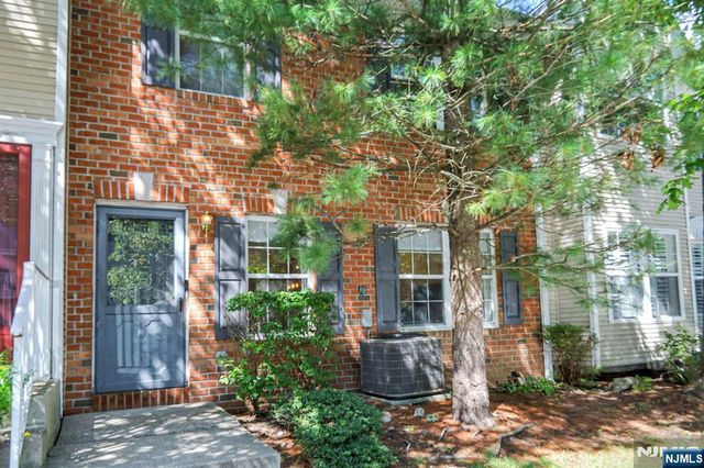 2206 Lancaster Court, Mahwah, NJ 07430