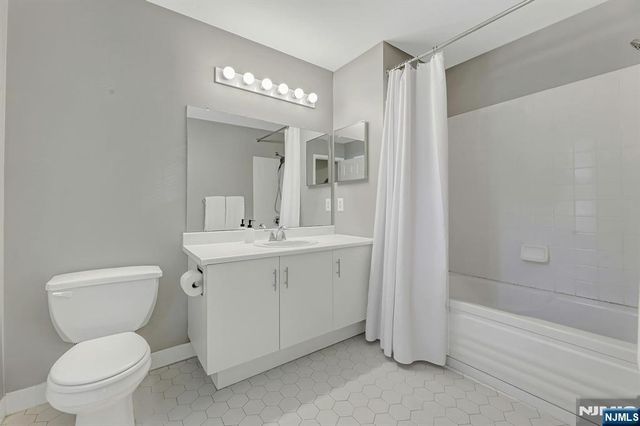2206 Lancaster Court, Mahwah, NJ 07430