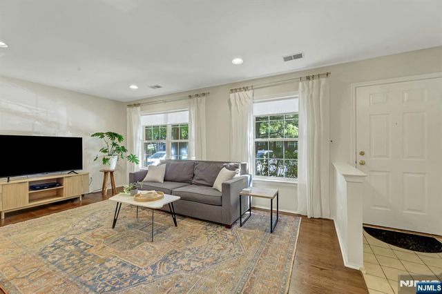 2206 Lancaster Court, Mahwah, NJ 07430