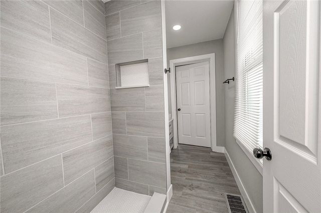 212 Ridge Ave, New Kensington, PA 15068