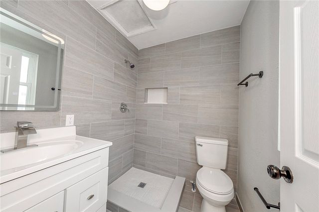 212 Ridge Ave, New Kensington, PA 15068