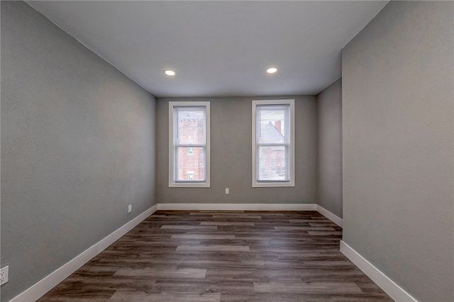 212 Ridge Ave, New Kensington, PA 15068