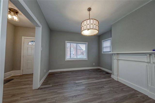 212 Ridge Ave, New Kensington, PA 15068