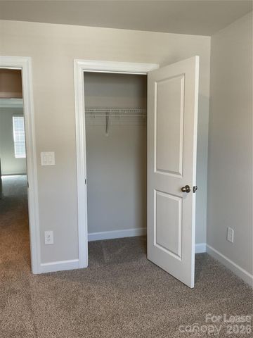 5042 Kellaher Place, Charlotte, NC 28216