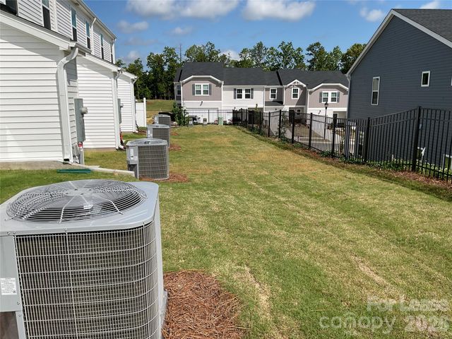 5042 Kellaher Place, Charlotte, NC 28216