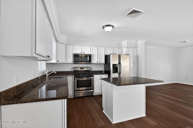 491 Lighthouse Drive, Manahawkin, NJ 08050