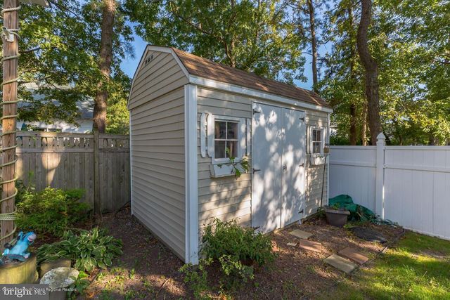 491 Lighthouse Drive, Manahawkin, NJ 08050