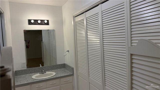 1204 W 4th Street, Weslaco, TX 78596