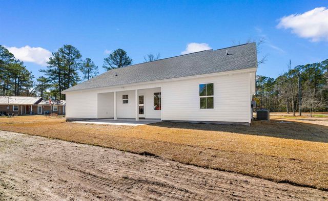 199 Hidden Valley Rd., Aynor, SC 29511