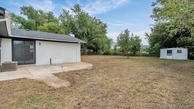 14510 Mockingbird Lane, Sand Springs, OK 74063