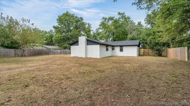 14510 Mockingbird Lane, Sand Springs, OK 74063