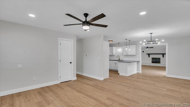 14510 Mockingbird Lane, Sand Springs, OK 74063