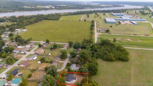 14510 Mockingbird Lane, Sand Springs, OK 74063