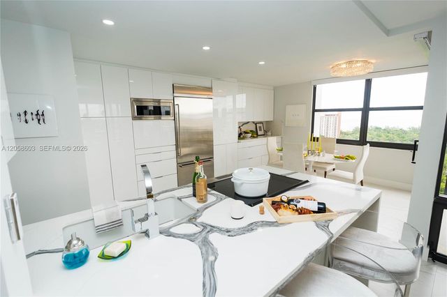 936 Intracoastal Drive 19H, Fort Lauderdale, FL 33304