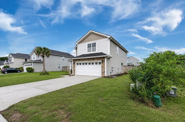 404 Watershed Drive, Goose Creek, SC 29445