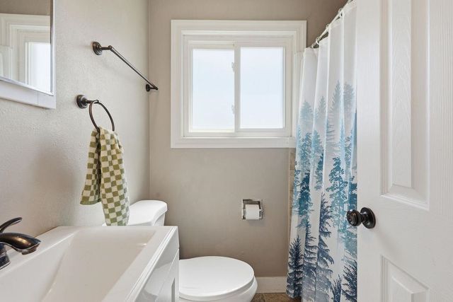 2124 E Rich Ave, Spokane, WA 99207