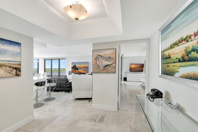 5550 N Ocean Drive 10d, Singer Island, FL 33404