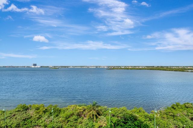 5550 N Ocean Drive 10d, Singer Island, FL 33404