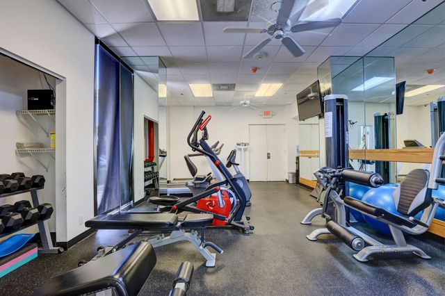 5550 N Ocean Drive 10d, Singer Island, FL 33404